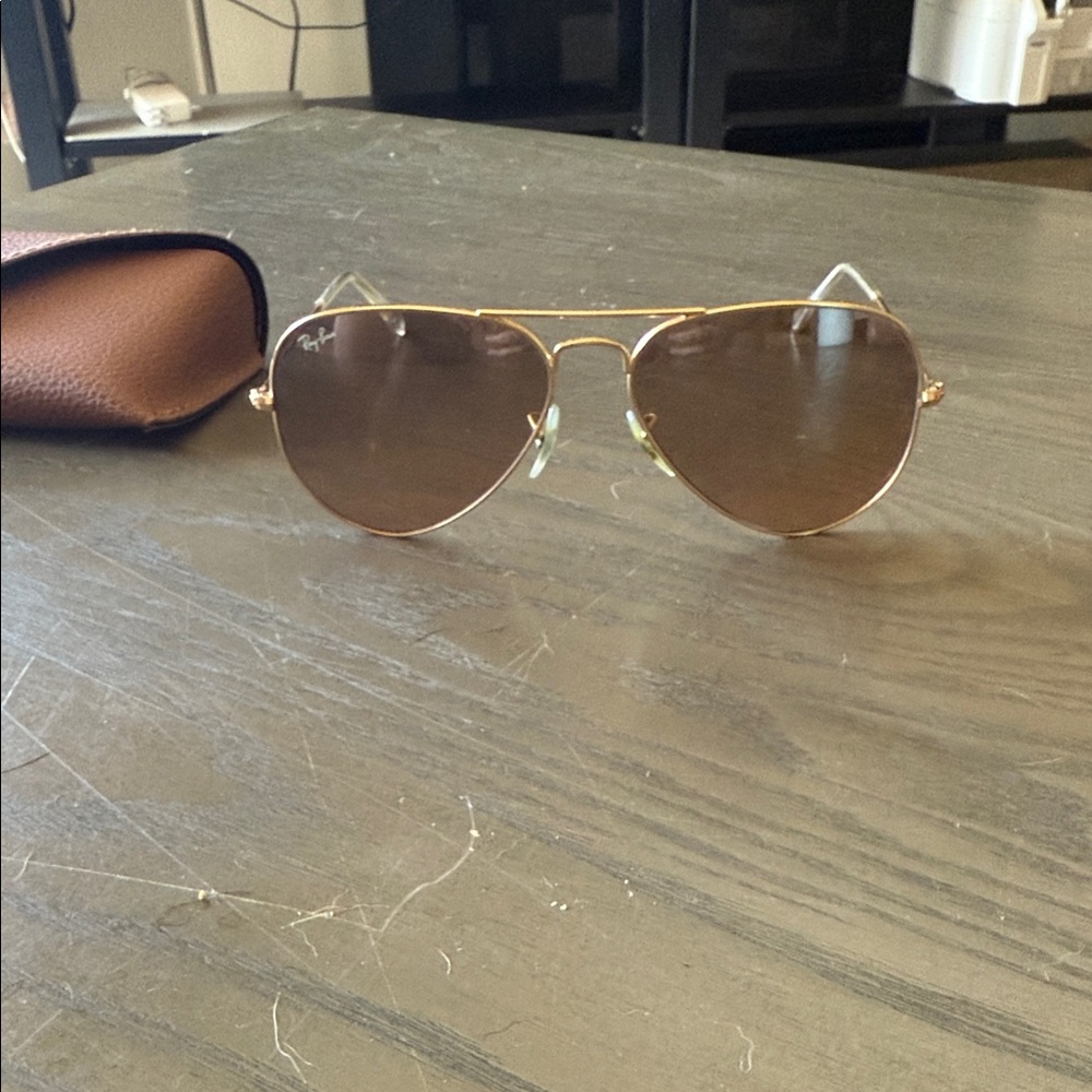 Ray-Ban Classic Gold Aviators with Brown Lenses